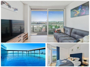 Luxury Penthouse I Rooftop Pool I Self Check-in